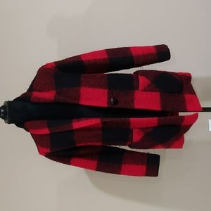 Aritzia Off-duty Jacket in buffalo plaid, size XXS